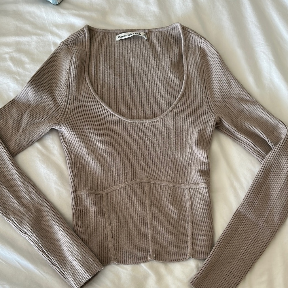 Abercrombie & Fitch corset style sweater top